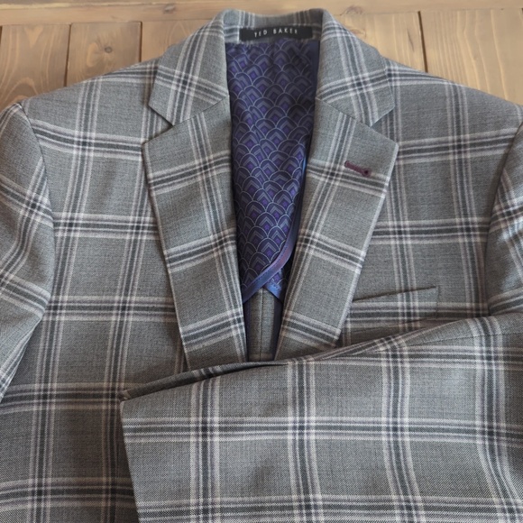 Ted Baker Grey Plaid 100% Wool Blazer - Picture 2 of 14